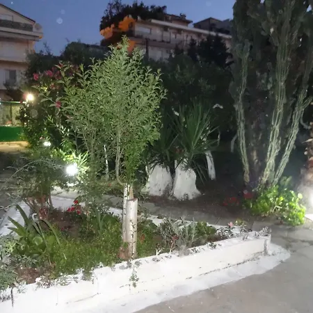 Orange Tree House 公寓 *