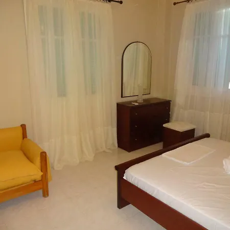 Orange Tree House 公寓